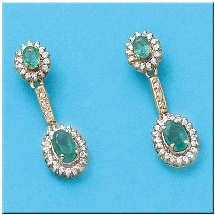 [P846] PENDIENTES ORO 18KL ESMERALDA FINA